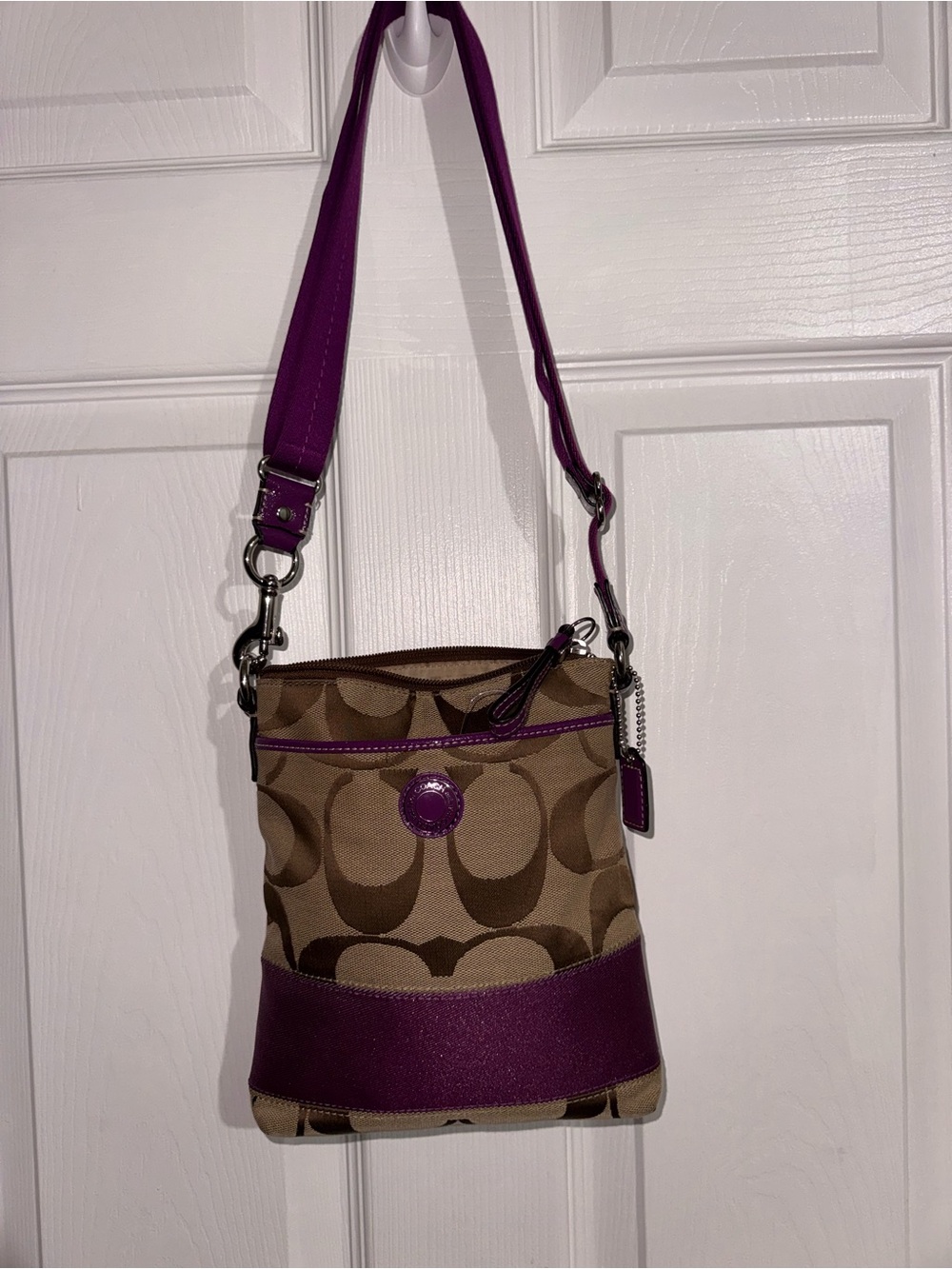 COACH Signature Canvas Crossbody bag Brown/Purple
